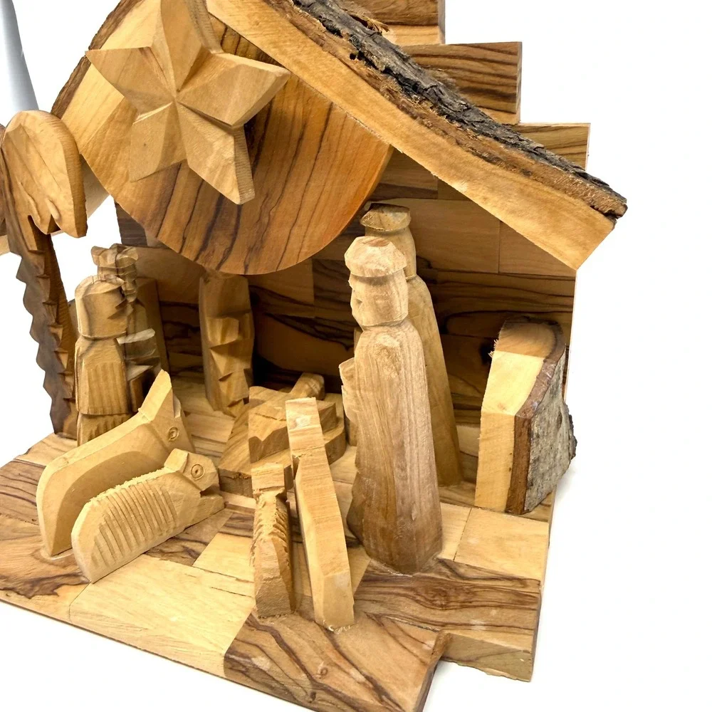 Hand Carved Olive Wood Nativity Scene Stable Creche Music Box Christmas Decor‎
